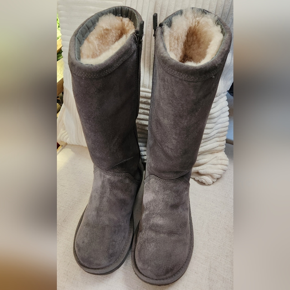 Ugg Kenly 1890 tall Sheerling Sheepskin Seude Grey Boots Sz 7